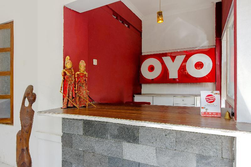 Отель Oyo 287 Rumah Eyang Near Rsud Kota Джокьякарта Экстерьер фото